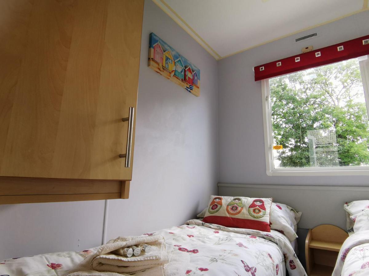 Rosebud Flower Farm Caravan Stay Countryside And Coast Penzance Exterior photo